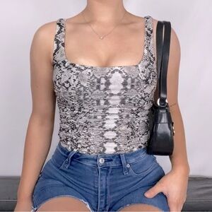EXPRESS Snake Skin Print Ruched Square Neck Tank Top size extra small